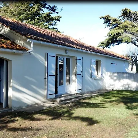 Villa La De La Pege